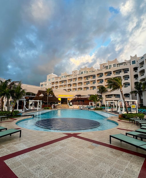 Wyndham to launch industry-first rewards debit card